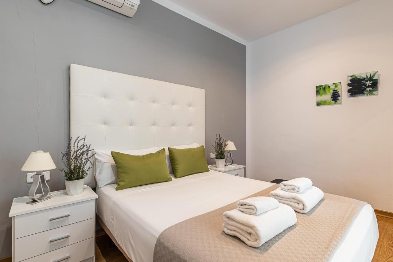 Waou Apartamentos En Sol Confort 7 Мадрид Екстер'єр фото